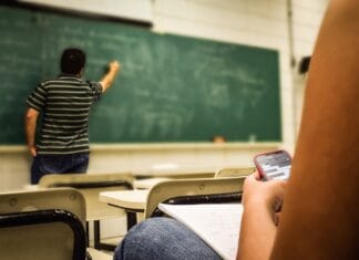 Uczenie dzieci asertywności i stawiania granic