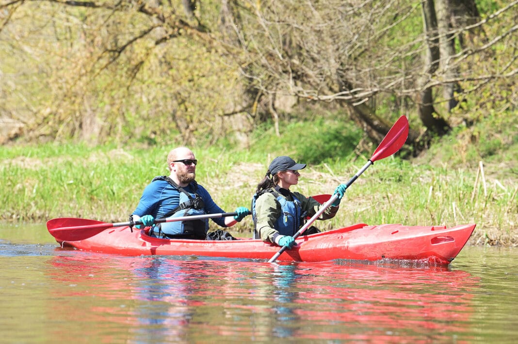 Spływ Kajakowy Wkrą: Twoja Niezapomniana Przygoda na Wodzie